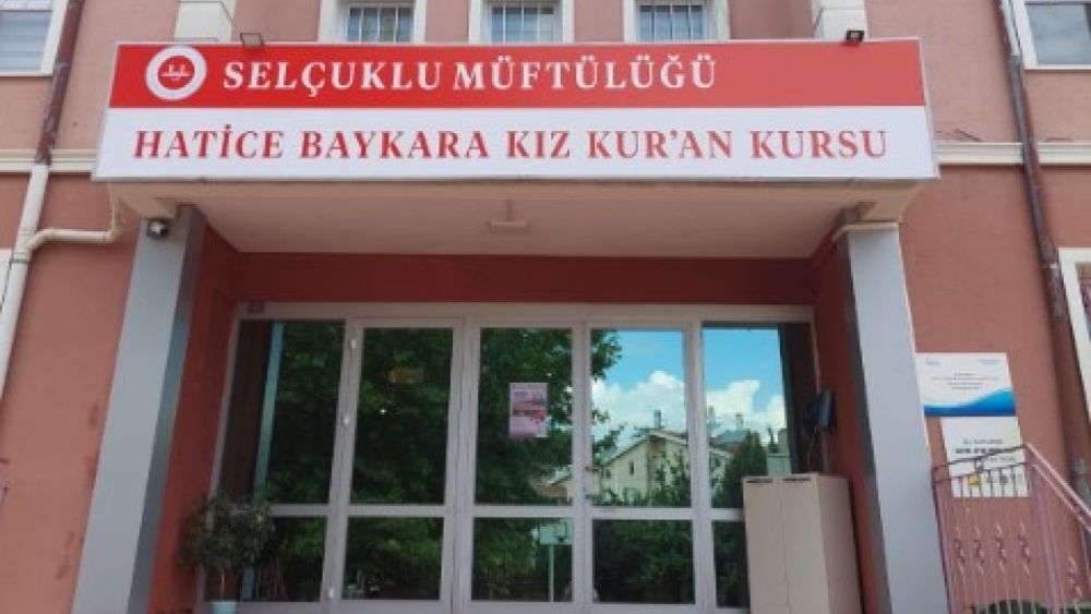 Hatice Baykara Kız Kur’an Kursu’nda Hafızların Çalışması Başladı!